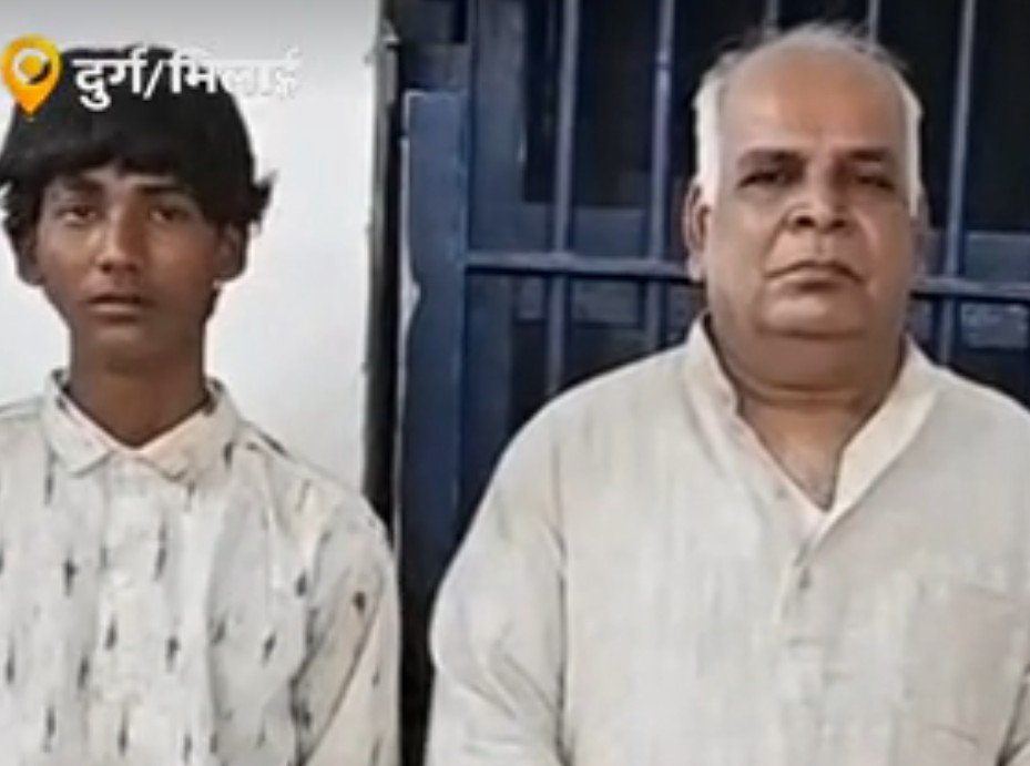 दुर्ग पुलिस की बड़ी कार्रवाई: मतपेटी चोरी के 2 आरोपी गिरफ्तार, बुजुर्ग महिलाओं से चेन लूटने वाले 4 बदमाश भी पकड़े गए