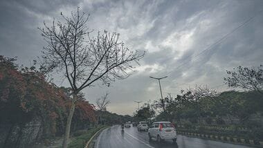 छत्तीसगढ़ में चक्रवात ‘अर्नब’ का खतरा: 4 जिलों में रेड अलर्ट, दंतेवाड़ा में स्कूल बंद; एक लाख लोगों के लिए राहत शिविर तैयार
