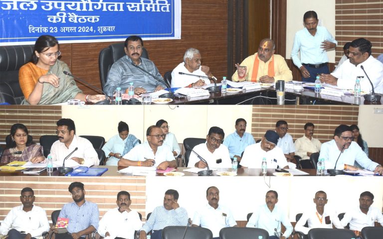 किसानों की मांग के अनुरूप खरीफ फसलों की सिंचाई हेतु बांधों से दिया जाएगा पानी